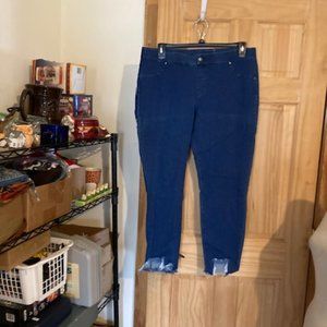 HUE pull-on jeans
